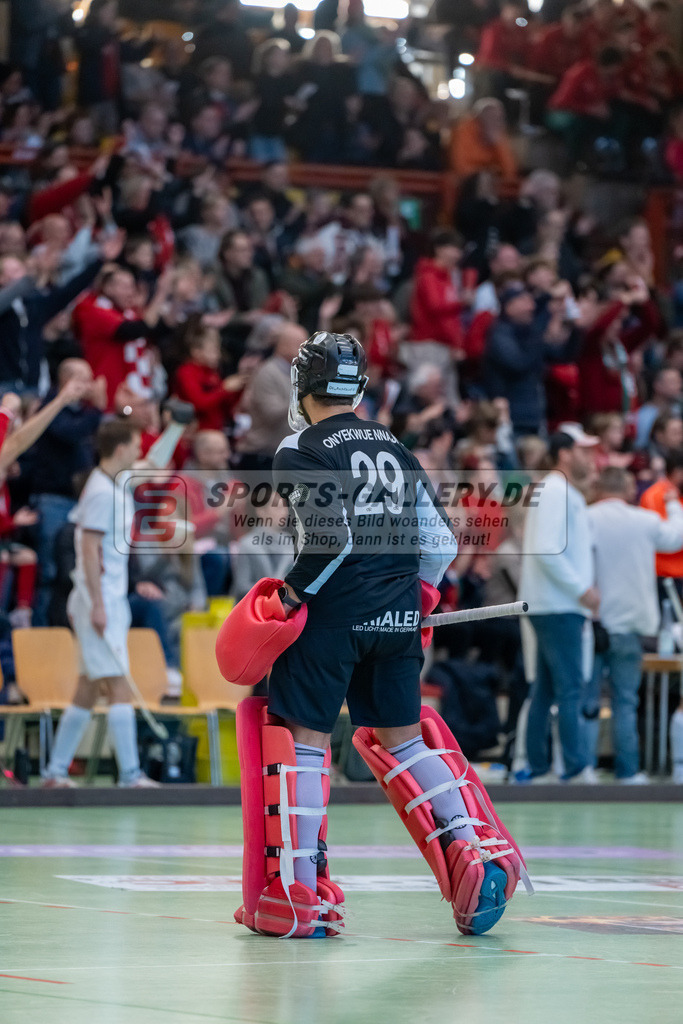 HK_20250118_101757 | 1/4 Finale 1. Bundesliga Halle Herren Crefelder HTC - Zehlendorfer Wespen am 18.1.2025 Halle Glockenspitz, Krefeld , Joshua Onyekwue Nnaji Torwart ( Crefelder HTC #29 )