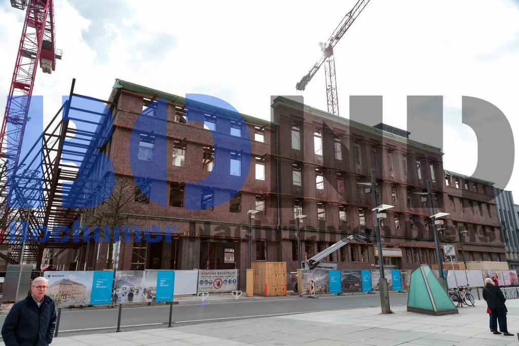 Brandmauer 2024 vor dem Rathaus der Stadt Bochum {date} -  | {headline}



(Foto: Sebastian Sendlak / BOND)

 - Realisiert mit Pictrs.com