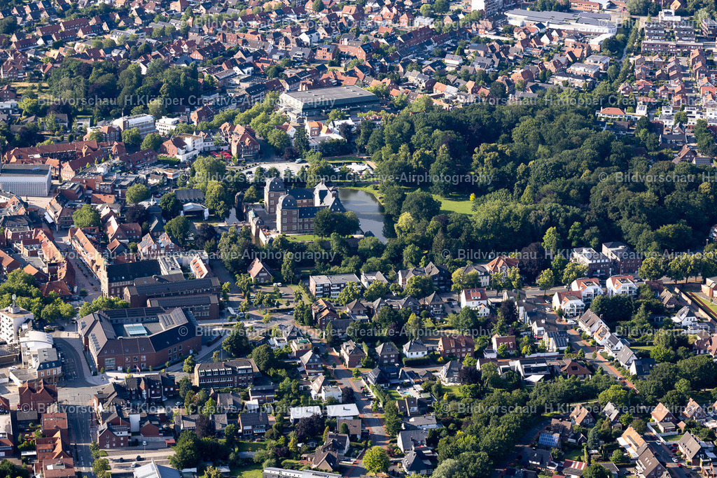 luftbilder-ahaus-kreis Borken- | Luftbild Stadt Ahaus und Wasserschloss Ahaus - Realized with Pictrs.com