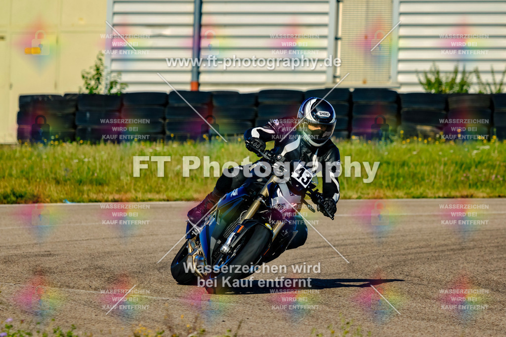 043-1306 | Hier findet Ihr Bilder von Touristenfahrten auf der Nürburgring Nordschleife oder von anderen Veranstaltungen die ich besucht habe. Viel Spass beim Durch Schauen 