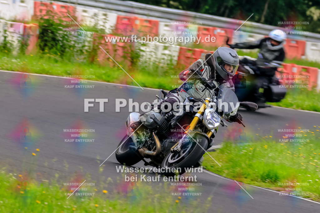 VBK-6876 | Hier findet Ihr Bilder von Touristenfahrten auf der Nürburgring Nordschleife oder von anderen Veranstaltungen die ich besucht habe. Viel Spass beim Durch Schauen 