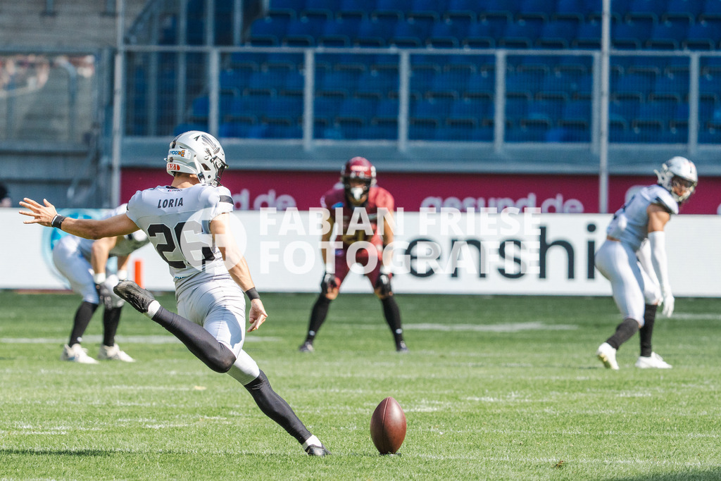 GER Rhein Fire vs. Raiders Tirol, Football, European League of Football, Spieltag 12, Saison 2025, 10.08.2025 | GER Rhein Fire vs. Raiders Tirol, Football, European League of Football, Spieltag 12, Saison 2025, 10.08.2025Foto: Fabian Friese - Realisiert mit Pictrs.com