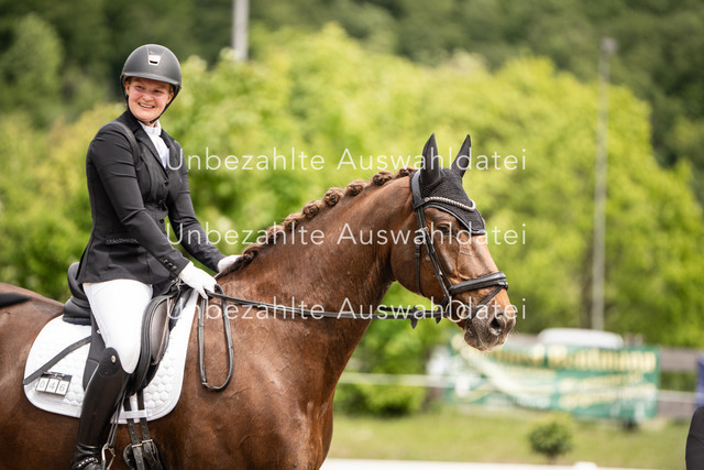 Bad_Meinberg_09746 | saradresslerfotografie - Realisiert mit Pictrs.com