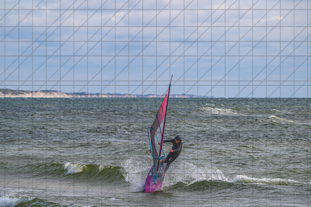 Windsurfing; div. unknown People | Hvide Sande, Denmark, 08.06.25: Windsurfing; div. unknown People —  CREDIT:www.bullenfotos.de, Martin König, Hörner Weg 40, D-49078 Osnabrück, +4917663732967 — Nutzung und Weitergabe nur zu den vereinbarten Zwecken. Presseanfragen an Ersteller. Alle Rechte beim Ersteller. Honorierung nach MFM. - Realisiert mit Pictrs.com