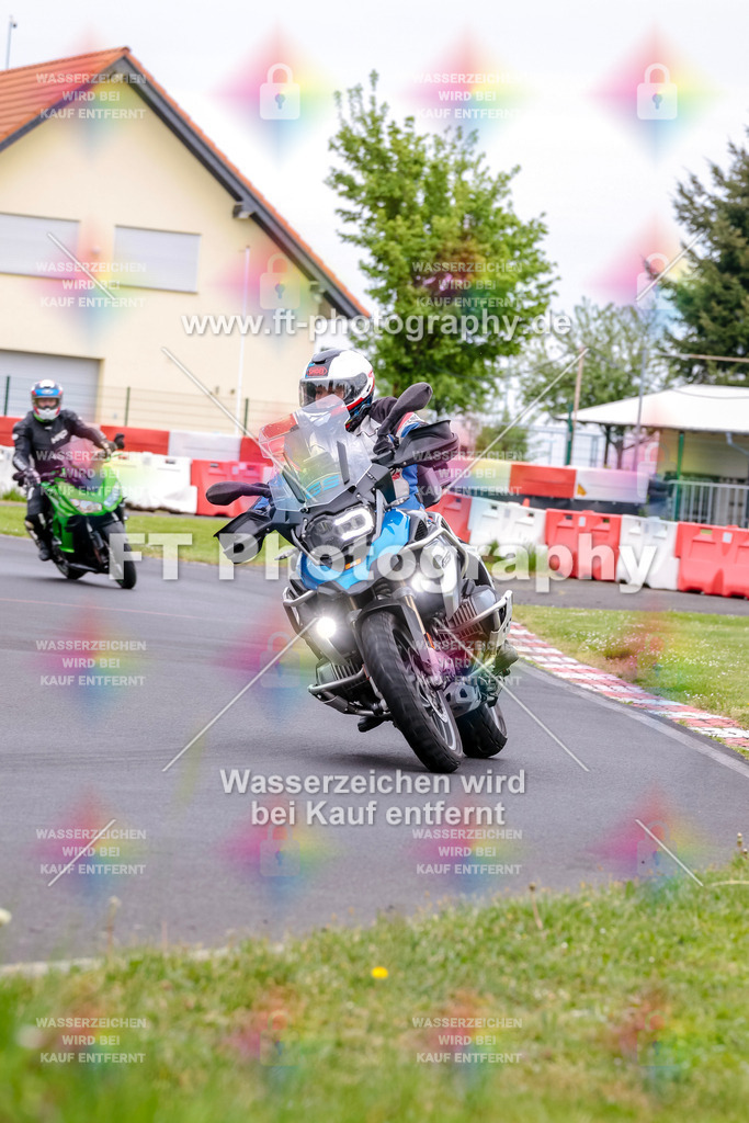 MotoTeamVBK-20500 | Hier findet Ihr Bilder von Touristenfahrten auf der Nürburgring Nordschleife oder von anderen Veranstaltungen die ich besucht habe. Viel Spass beim Durch Schauen 