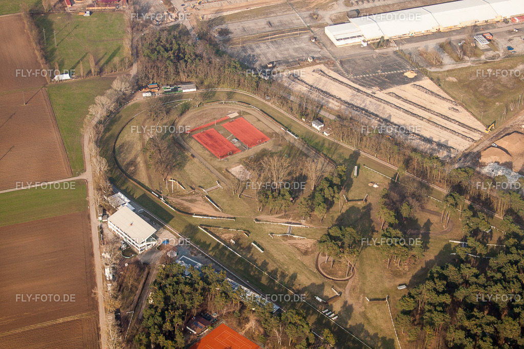 Rennstrecke der Waldrennbahn Seckenheim | Luftbild: Rennstrecke der Waldrennbahn Seckenheim im Ortsteil Seckenheim in Mannheim im Bundesland Baden-Württemberg in Deutschland. Foto: IMG_25156.jpg vom 23.03.2010 durch Werner Riehm/FLY-FOTO.de - Realisiert mit Pictrs.com