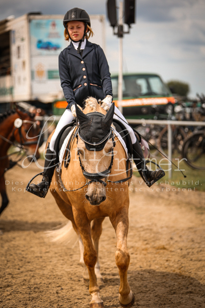 02.SoRWB00181 | Leoni Ertmer Photography - Realisiert mit Pictrs.com