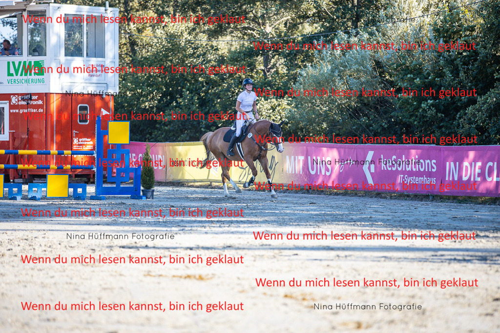 BK1A6094 | Turnierbilder Turnierfotos Nina Hüffmann Turnierfotografie Pferdefotografie Tierzeichnung Haustierzeichnung Pferdezeichnung Hundezeichnung Videograf  - Realisiert mit Pictrs.com
