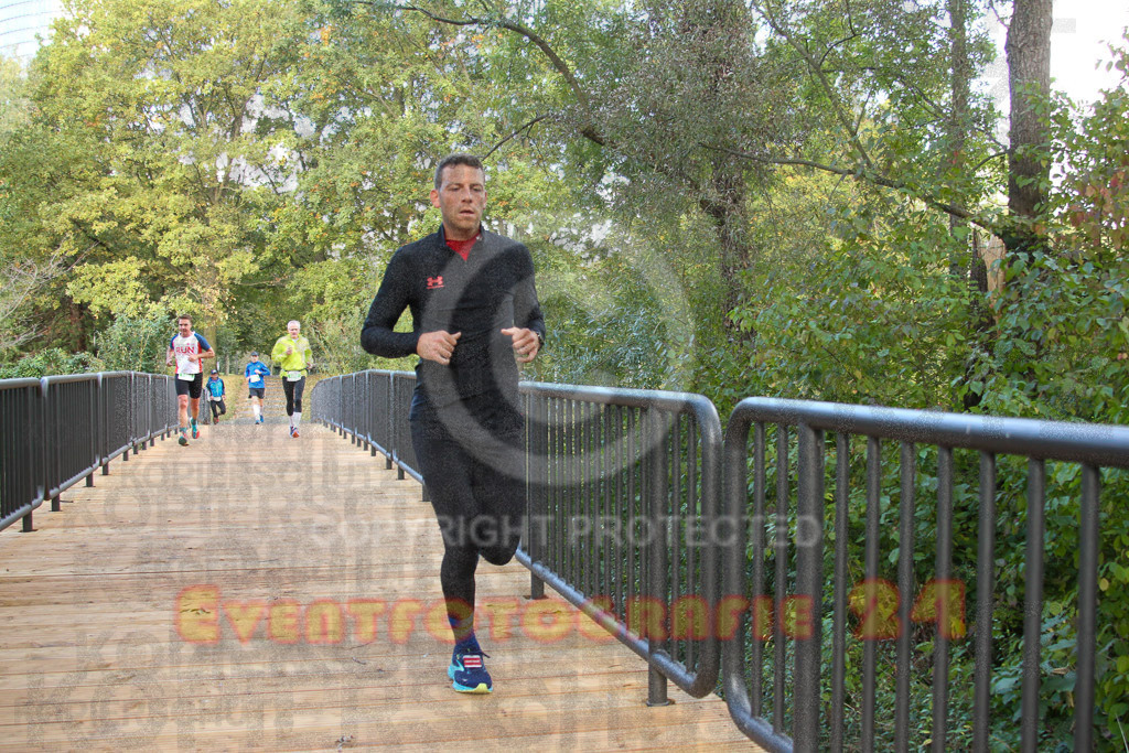 231015_1009_EV4_0789 | Sportfotografie im Rhein-Sieg Kreis, Köln, Bonn, NRW, Rheinland Pfalz, Hessen, etc. Unser Tätigkeitsfeld umfasst den Laufsport vom Volkslauf über den Marathon, Duathlon, Triathon bis zum Ultralauf wie Kölnpfad Ultra oder Schindertrail.