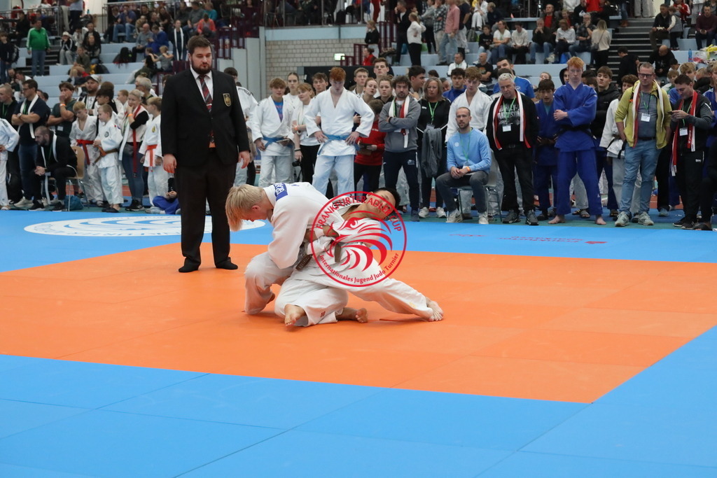 1J7A3139 | Fotos vom Adler Cup - Pictures from Adler Cup

Hier findet Ihr alle Eindrücke und großen Momente der Adler Cup Wochenenden. Here you will find all impressions and great moments of the Adler Cup weekends. - Realisiert mit Pictrs.com