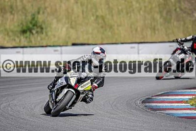 spof1689 | Professionelle Fotos von Sportveranstaltungen, aber auch Hochzeiten und anderen Events. - Realisiert mit Pictrs.com