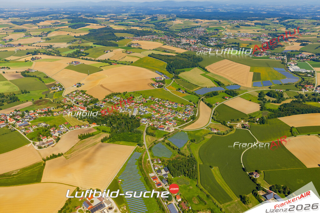 Schöne Luftaufnahme als Geschenk in Bad Höhenstadt Fürstenzell - Die Luftbildaufnahme wurde 2025 vom UL-Flugzeug heraus erstellt ( keine Drohne ) - Hochauflösende Luftaufnahme -Nicht vergleichbar mit Google Maps oder Satelittenbilder- Die Geschenkidee !Mit Lizenz und Bildrechte bestellbar