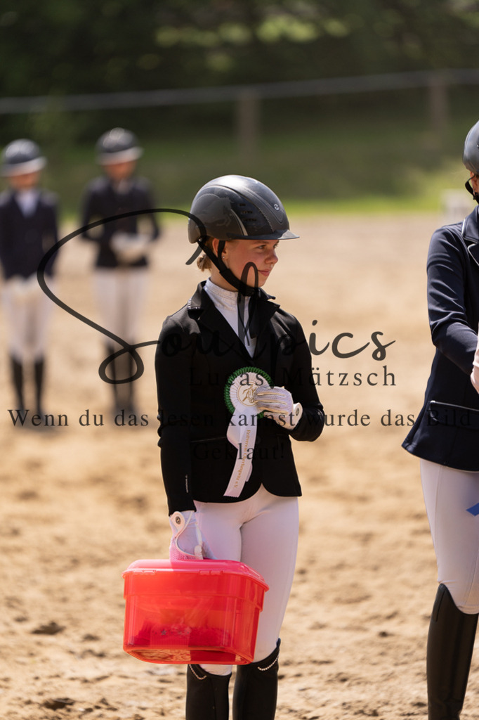A7506033 | Turnier/Reitfotograf