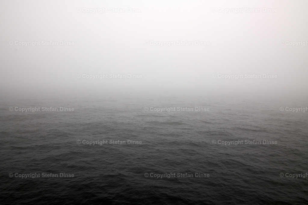 fog and sea mist on the water | fog and sea mist on the water - Realisiert mit Pictrs.com
