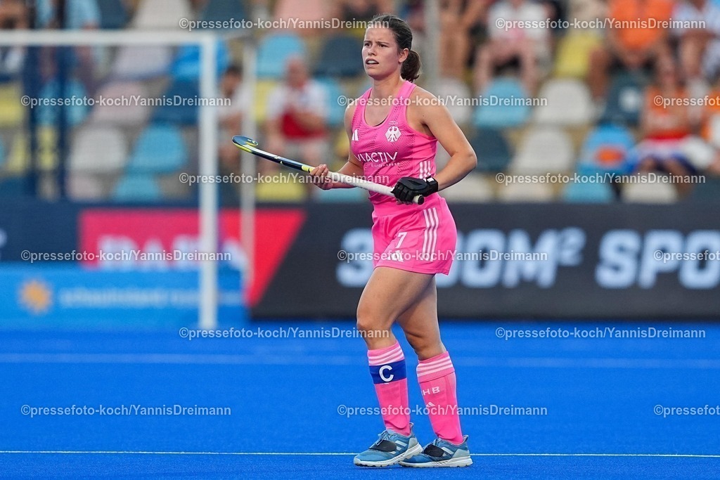 xydrx15082504041 | 15.08.2025, xydrx, Frauen EuroHockey Championship 2025, Halbfinale, Belgien - Deutschland, Sparkassenpark Mönchengladbach: Linnea Weidemann (GER #7)