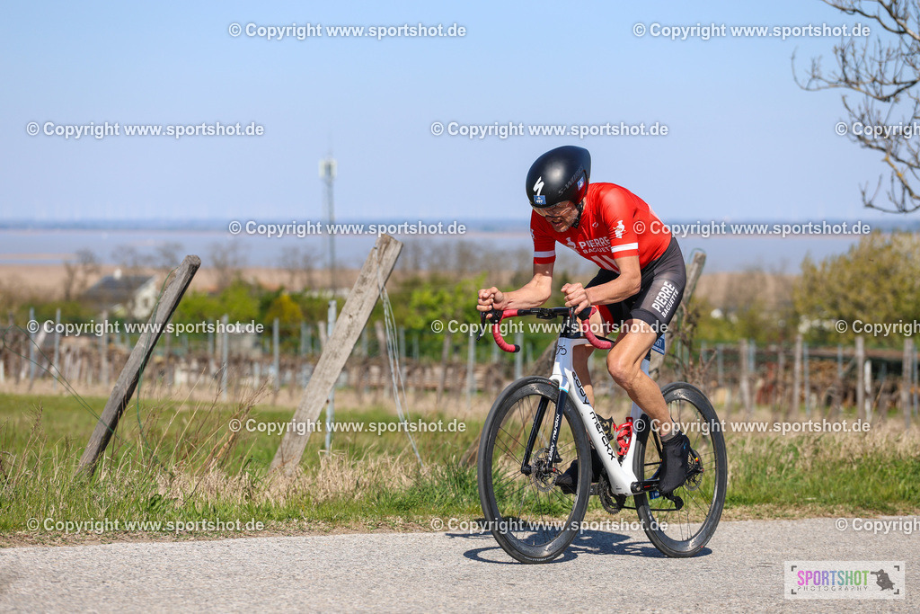 IMG_9897 | @sportshot_your_pictrs #yourpictures#roadtowm2029 #nrm #neusiedlerseeradmarathon #neusiedlersee #neusiedlerseetourismus #burgenland #mörbisch #nrm26 #burgenlandtourismus #voglundco #poweredbyburgenlandtourismus #radsport #rad #marathon #ucigranfondo #visitburgenland #ucigranfondoworldseries