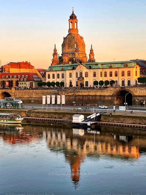 kalender29 | Fotografie Photography Dresden Photoshooting  Fotoshooting Fotografin Dresdencity Bilder  Foto Dresdenvideos Kalender Postkarten Bilderdownload Portrait Hochzeitsfotografie Familienfotos Bewerbungsbilder Studiofotografie Fotograf Dresdenbilder Business - Realisiert mit Pictrs.com