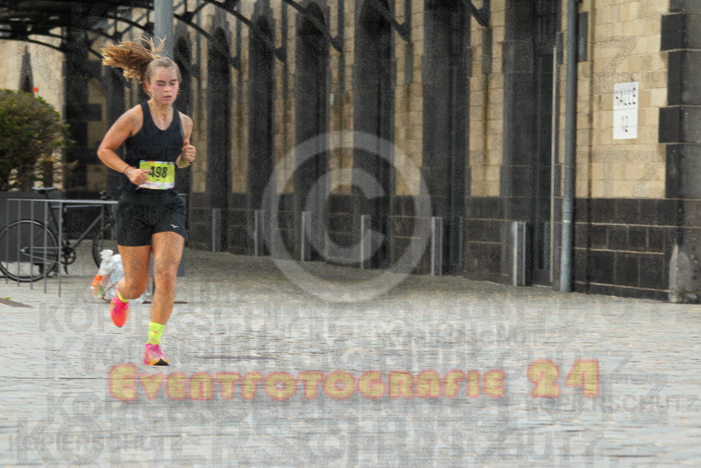 250920_1518_EV4_8403 | Sportfotografie im Rhein-Sieg Kreis, Köln, Bonn, NRW, Rheinland Pfalz, Hessen, etc. Unser Tätigkeitsfeld umfasst den Laufsport vom Volkslauf über den Marathon, Duathlon, Triathon bis zum Ultralauf wie Kölnpfad Ultra oder Schindertrail.