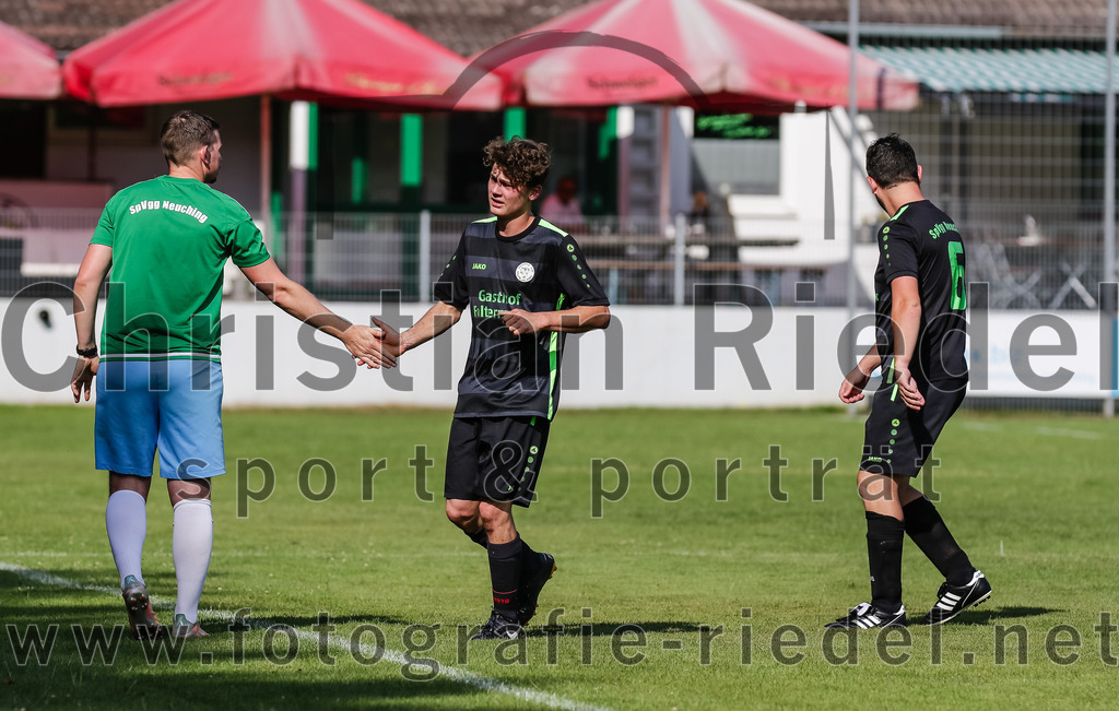 2023-07-09_060_FC_Forstern_gegen_SpVgg_Neuching | Forstern, Deutschland, 09.07.2023:
Fußball, Kreisklasse 2023 / 2024, Testspiel, FC Forstern gegen SpVgg Neuching, Endergebnis: 2:4

Trainer Robert Edlfurtner (SpVgg Neuching), Benedikt Petz (SpVgg Neuching, #16), Deniz Coskun (SpVgg Neuching, #6)

Foto: Christian Riedel / fotografie-riedel.net