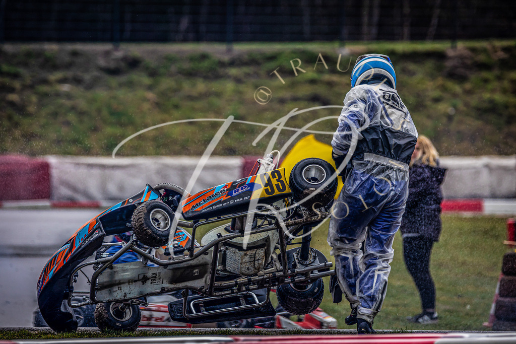 320ca2b18b6b4824a1f8181ae680f8ad | traudl_s_fotos