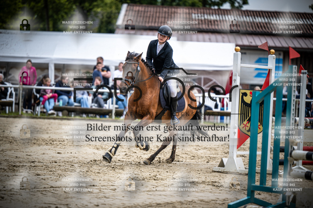 DOS_0781 | Reitturnier Venne - Realisiert mit Pictrs.com