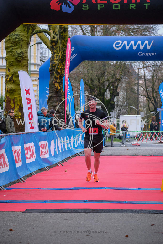 ..... | AUSTRIA, Wels, 30.03.25, ALOHA Wels Halbmarathon, Image Shows: , Foto: Wapics/RING M.