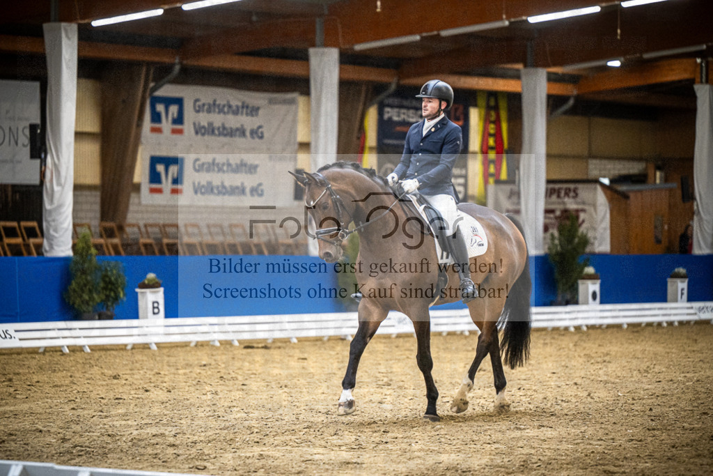 DOS_0925 | Entdecke hochwertige Reitturnierfotos von Foto Oger. Professionell, emotional und authentisch – jetzt Lieblingsmomente im Shop bestellen.Deutschlandweite Turnierfotografie. - Realisiert mit Pictrs.com