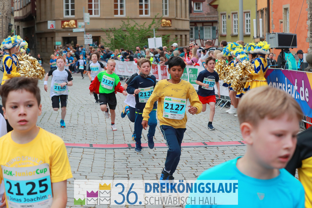 AOK Junior Cup 400m | 3Königslauf 2022 AOK Junior Cup 400m - Realisiert mit Pictrs.com