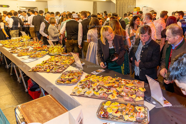 Feldkirchner Bezirksbauernball 2024 | Bildershop von pixelworld.at - Realisiert mit Pictrs.com