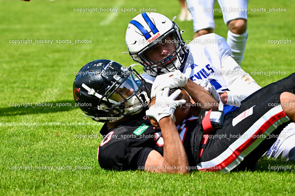 Carinthian Lions vs. Cineplexx Blue Devils | #80 Pacella Alessandro Carinthian Lion, Carinthian Lions vs. Cineplexx Blue Devils, Carinthian Lions vs. Cineplexx Blue Devils am 09.06.2025 in Klagenfurt (ASV Sportplatz), Austria, (Photo by Bernd Stefan)