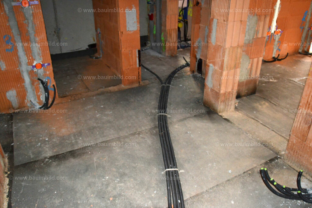 bib-lg15-sanitaer-0088 | Nach LV-Leistungsgruppen sortierte Detailfotos über den Bau eines Hauses. Alle Hausbau-Bilder direkt vom Urheber und Autor der Website Haus-Selber-Bauen.com