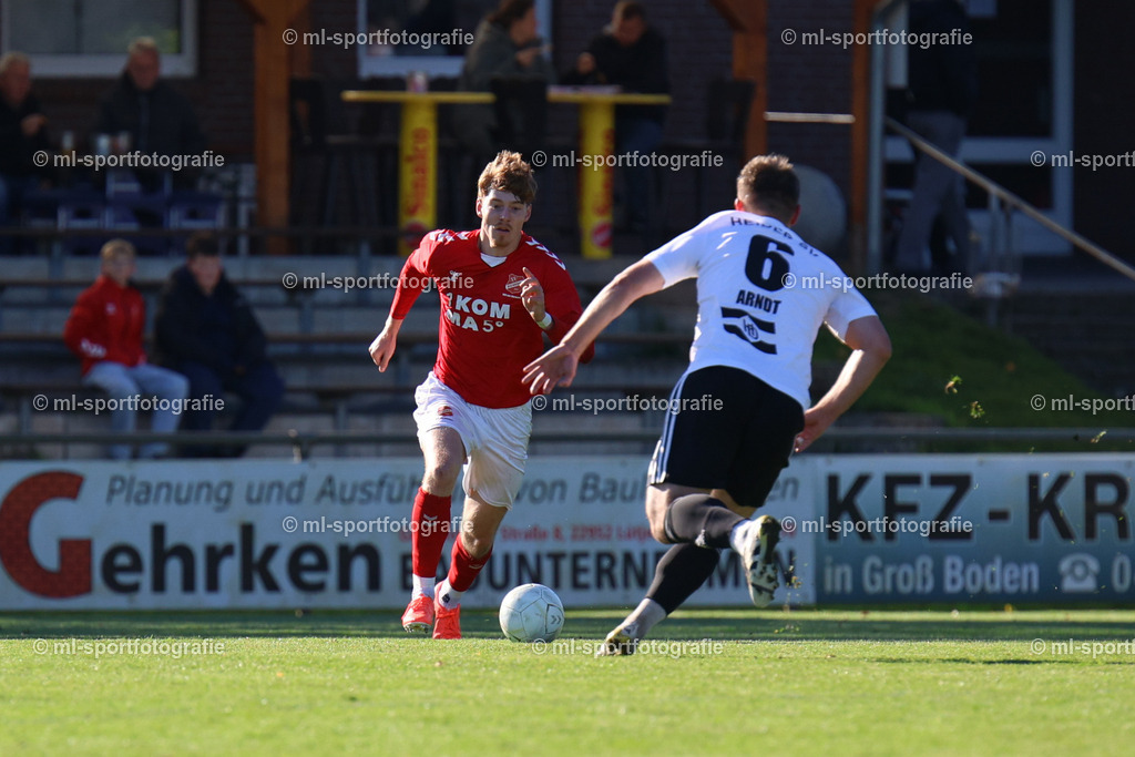 Fußball I Herren I Saison 2025/2026 I Oberliga Schleswig-Holstein I 13. Spieltag I SV Eichede - Heider SV | ml-sportfotografie - Realisiert mit Pictrs.com