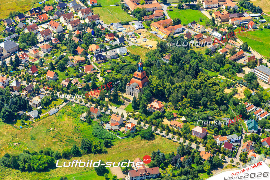 Die Luftaufnahme der Stadt Moritzburg wurde vom UL-Flugzeug heraus erstellt ( keine Drohne )- hohe Auflösung für beste Qualität
