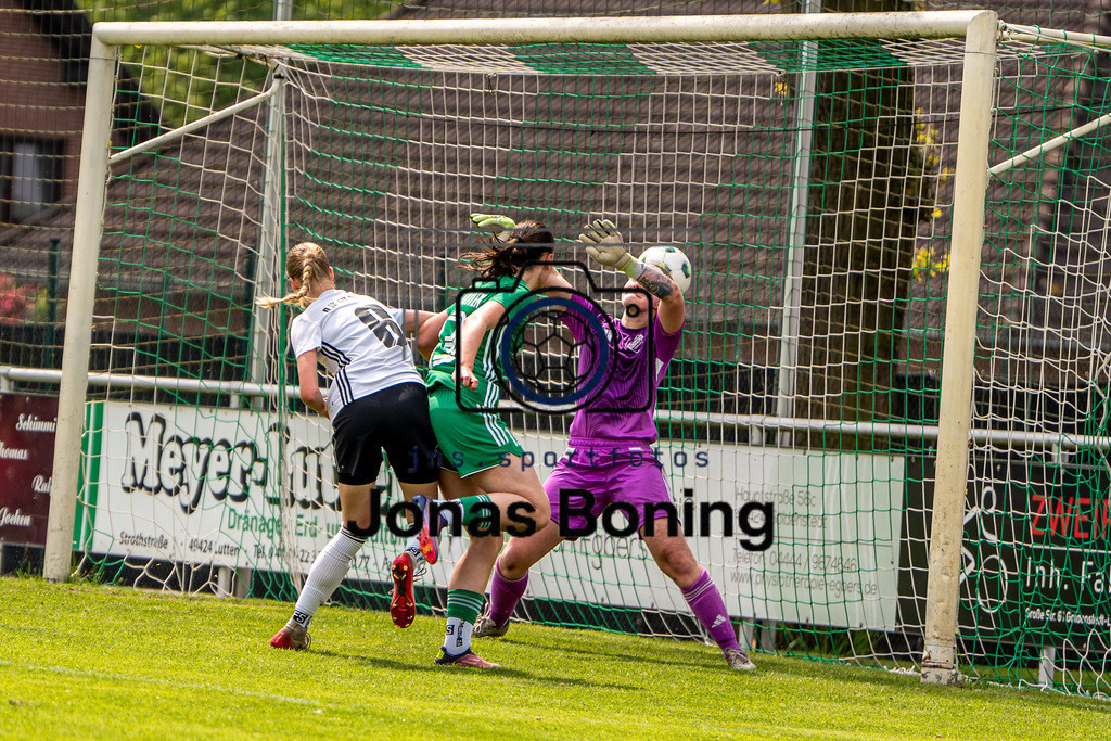 Fußball I Frauen I Saison 2025-2026 I Oberliga Niedersachsen I 22. Spieltag I TuS Lutten - DJSK-SV Bunnen I 00096 | jns.sportfotos - Realisiert mit Pictrs.com