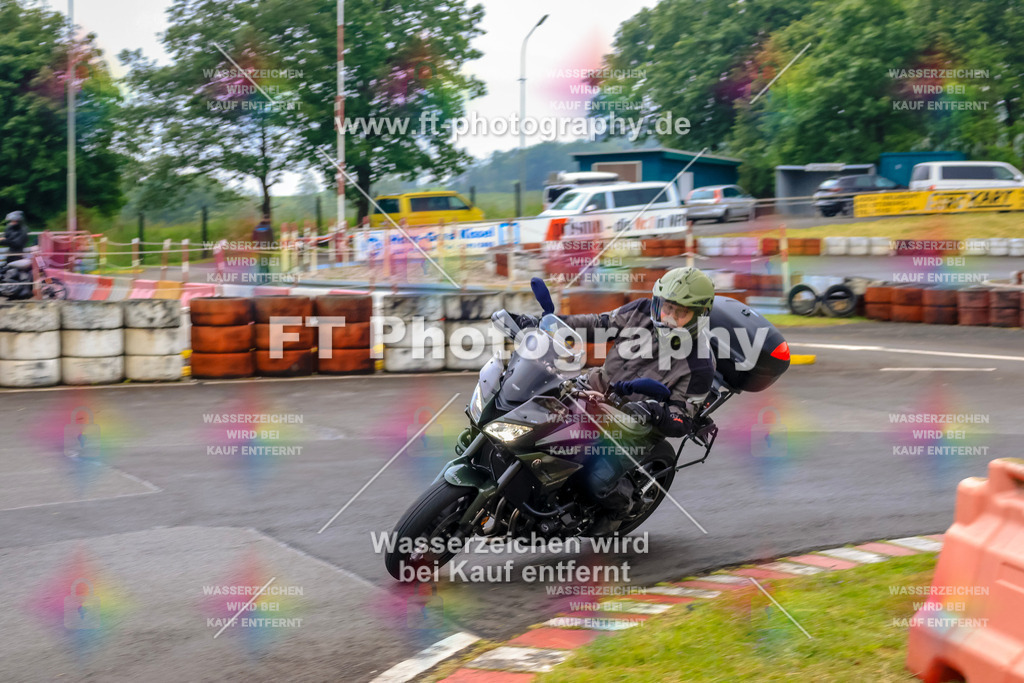 OBK-5341 | Hier findet Ihr Bilder von Touristenfahrten auf der Nürburgring Nordschleife oder von anderen Veranstaltungen die ich besucht habe. Viel Spass beim Durch Schauen 