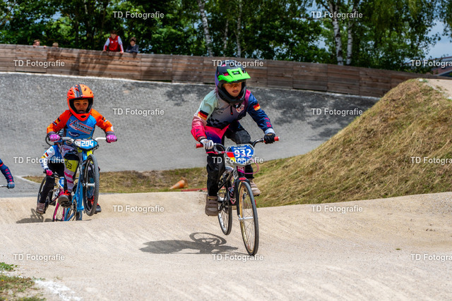 BayBMX2026-05356 | Fotogalerie von Thomas Dettweiler mit Eventbildern und lizenzfreien Fotos. Perfekt als Wandbild, für Büro, Website oder private Nutzung. - Realisiert mit Pictrs.com
