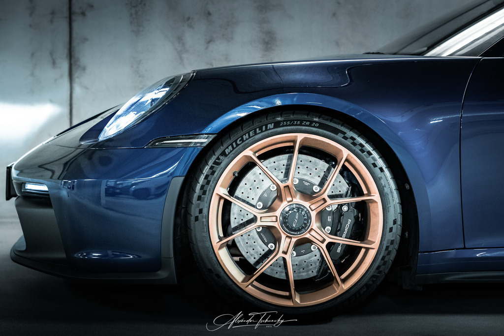 R6PZ3626 _Alexander Tschuncky | Entdecken Sie die faszinierende Welt von Alexander Tschuncky Arts: Kreative Fotografie, atemberaubende Automobilkunst und hochwertiger Bilderdruck. Lassen Sie sich inspirieren! - Realisiert mit Pictrs.com