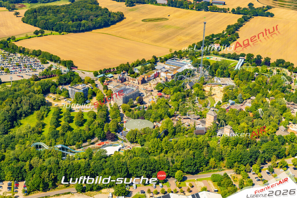Neue Luftbildaufnahme der Stadt Sierksdorf - Das Luftbild wurde 2025 vom UL-Flugzeug heraus erstellt ( keine Drohnenaufnahme ) - Hochauflösende Luftaufnahme - für Wandbilder und großformatige Ausdrucke geeignet. Das besondere Geschenk!Hier alle&nbsp;Infos zur Lizenzierung der LuftaufnahmeWir fliegen auch dieses Jahr wieder in Ihre Region um Luftbilder zu erstellen.- Luftbild anfragen