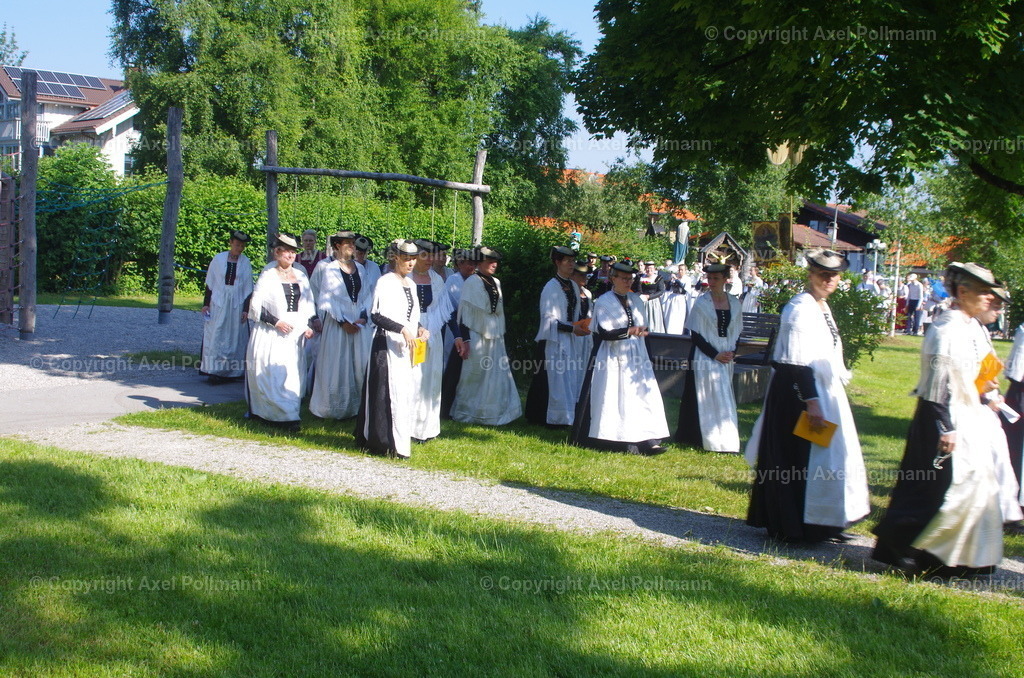 IMGP3056 | fotografiert von Axel PollmannLeonhardi Wallfahrt Benediktbeuern und Murnau, Fronleichnam, Fasching, Landschaft im Loisachtal und Benediktbeuern  - Realisiert mit Pictrs.com