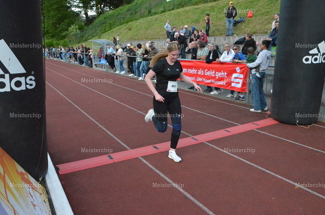 19-46-56_ | Meisterchip Fotoshop - Realisiert mit Pictrs.com