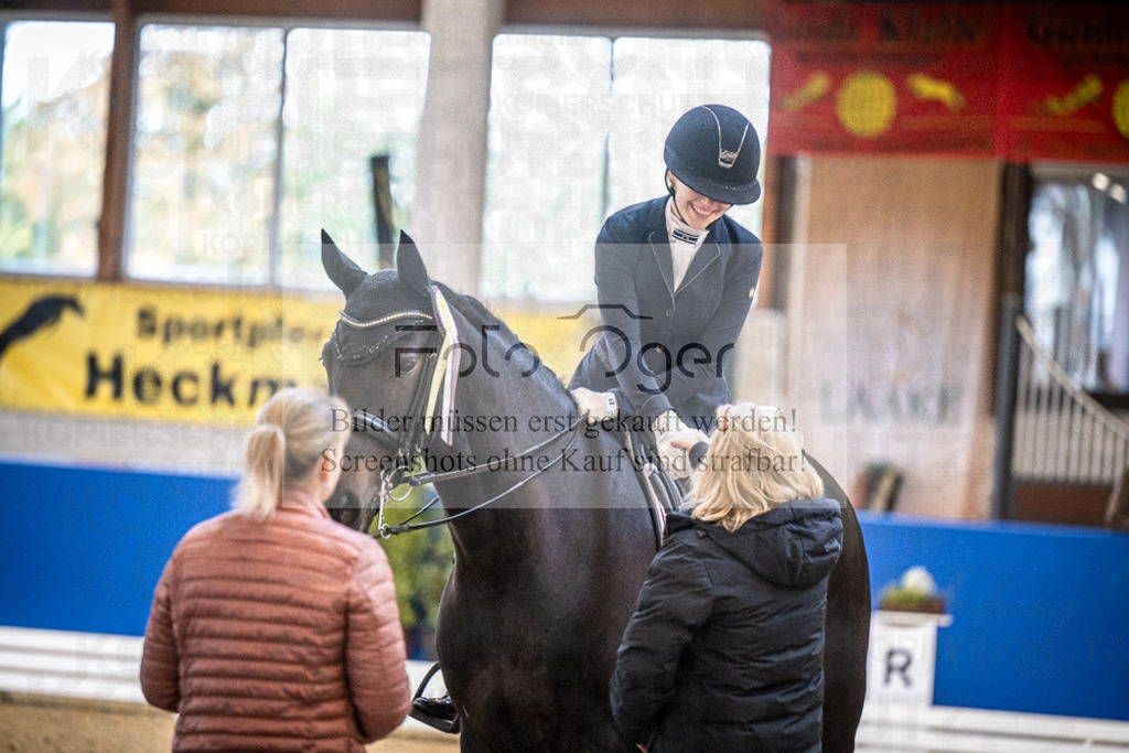 DOS_0027 | Entdecke hochwertige Reitturnierfotos von Foto Oger. Professionell, emotional und authentisch – jetzt Lieblingsmomente im Shop bestellen.Deutschlandweite Turnierfotografie. - Realisiert mit Pictrs.com