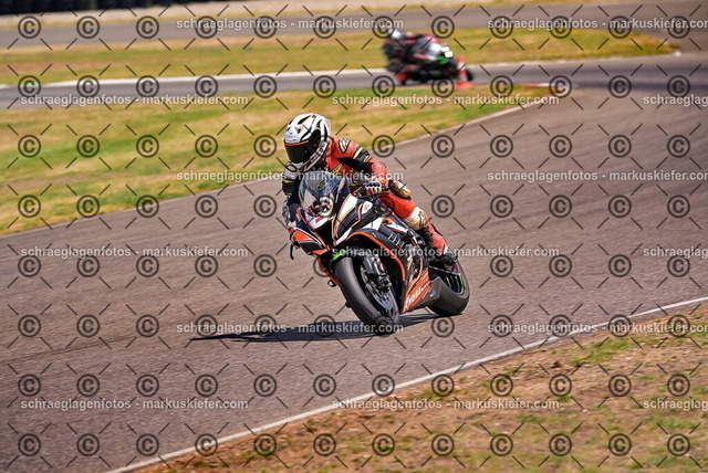 26bt05-1878 | markuskiefer.com - Realisiert mit Pictrs.com