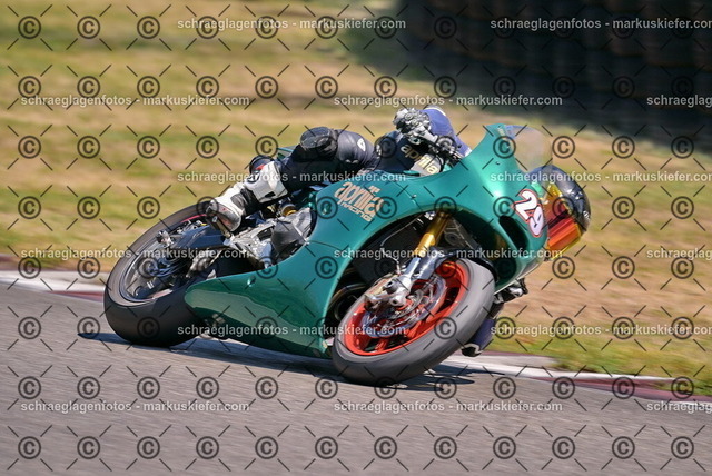 26bt05-1328 | markuskiefer.com - Realisiert mit Pictrs.com