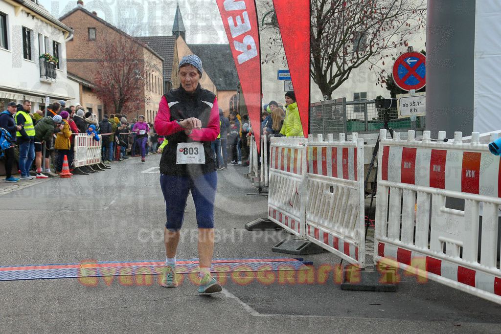 221127_1058_EX1_1388 | Sportfotografie im Rhein-Sieg Kreis, Köln, Bonn, NRW, Rheinland Pfalz, Hessen, etc. Unser Tätigkeitsfeld umfasst den Laufsport vom Volkslauf über den Marathon, Duathlon, Triathon bis zum Ultralauf wie Kölnpfad Ultra oder Schindertrail.