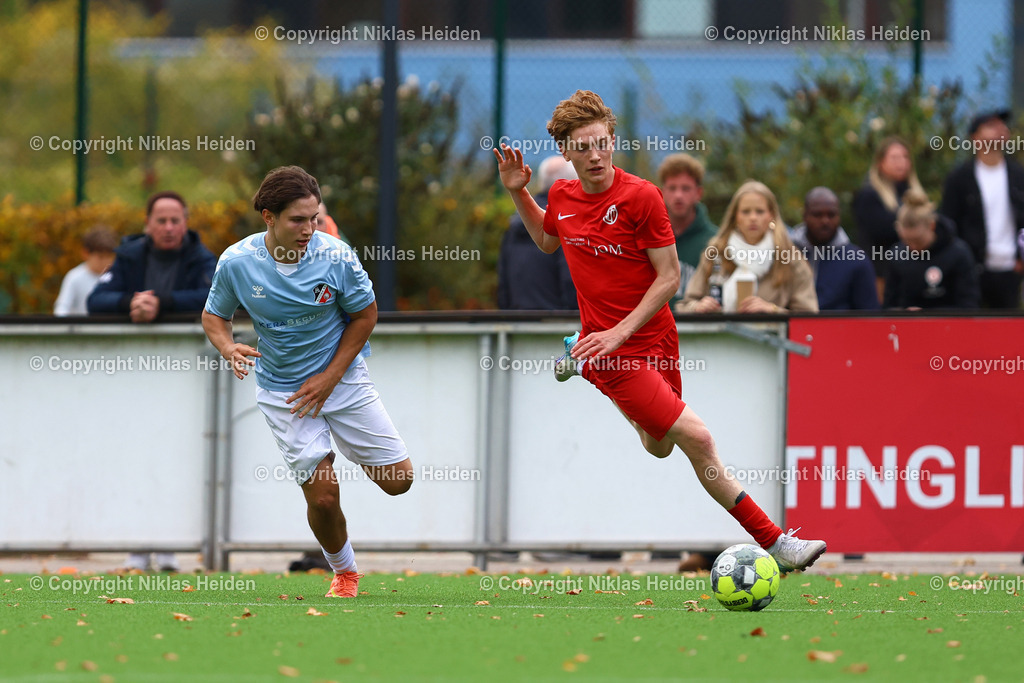 NH_EimsbüttelerTVU19_Altona93U19_RegionalligaNord_11102025 | #12 Hannes Michael Trampnau (Eimsbütteler TV U19), #11 Elijoan Khan Yilmaz (Altona 93 U19)Fußball I Junioren I A-Junioren Regionalliga Nord I Saison 2025-2026  I 7. Spieltag I Eimsbütteler TV U19 - Altona 93 I 11.10.2025 I Sportzentrum Hoheluft