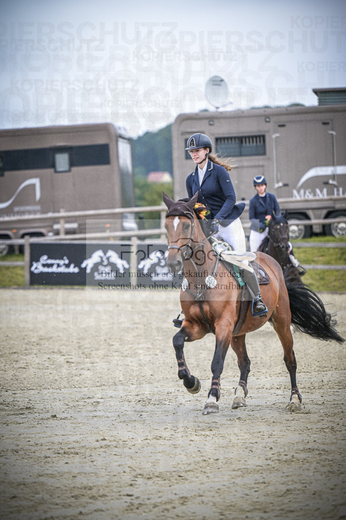 DOS_0145 | Entdecke hochwertige Reitturnierfotos von Foto Oger. Professionell, emotional und authentisch – jetzt Lieblingsmomente im Shop bestellen.Deutschlandweite Turnierfotografie. - Realisiert mit Pictrs.com