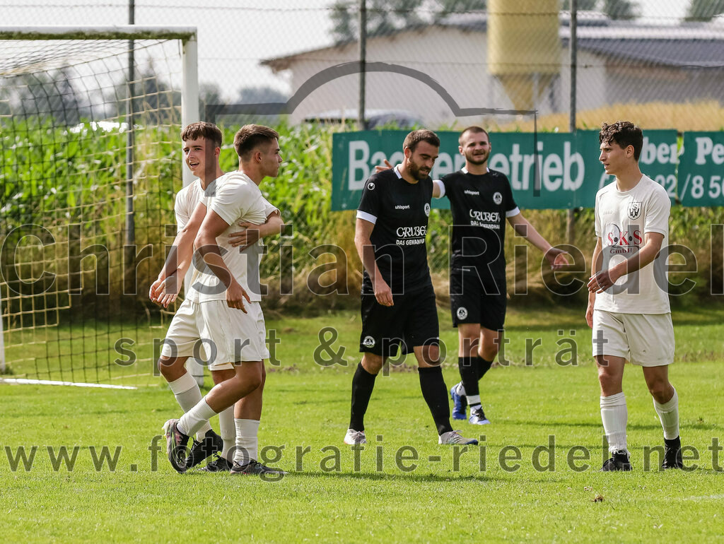2023-07-02_091_SV_Walpertskirchen_gegen_FC_Herzogstadt | Walpertskirchen, Deutschland, 02.07.2023:
Fußball, Kreisliga 2023 / 2024, Testspiel, SV Walpertskirchen gegen FC Herzogstadt, Endergebnis: 

Christoph Greckl (FC Herzogstadt, #5), Benjamin Hötscher (SV Walpertskirchen, #45)

Foto: Christian Riedel / fotografie-riedel.net