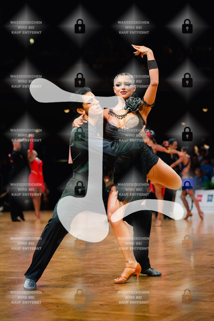 GOC 2025 - WDSF GrandSlam Latin 90th-94th (34) Lorenzo Bonzi _ Cara Gabusi (San Marino)-2025-08-23-2930 | Webshop for digital downloads and prints of dance sport, event & show photographer Julian Link - Realisiert mit Pictrs.com