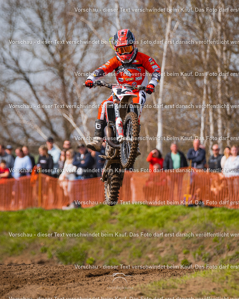 04_13_Bensdorf_85-2021 | Sportfotografin aus Berlin-Brandenburg mit Fokus auf Motocross. Ich halte deine sportliche Leistung und echte Emotionen auf und neben der Strecke professionell fest. Entdecke die Fotos von deinem Rennen und bestelle sie direkt hier im Shop.