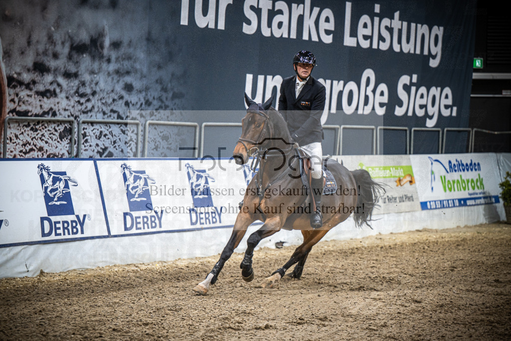 DOS_2853 | Entdecke hochwertige Reitturnierfotos von Foto Oger. Professionell, emotional und authentisch – jetzt Lieblingsmomente im Shop bestellen.Deutschlandweite Turnierfotografie. - Realisiert mit Pictrs.com